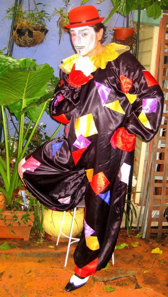 Stilt Walkers Melbourne, Roving Characters, Venetian Clown