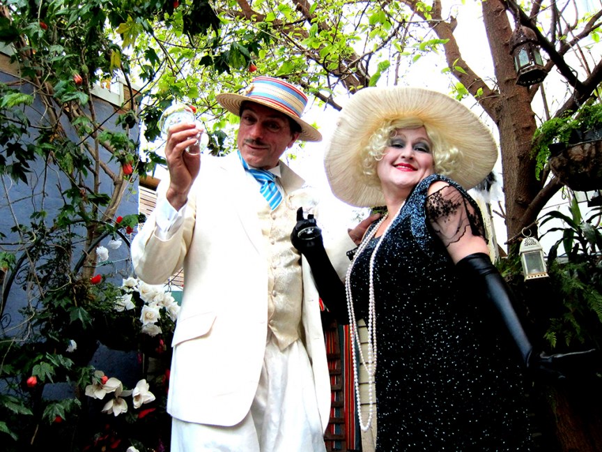 Stilt Walkers Melbourne.The Great Gatsby, Jay and Daisy