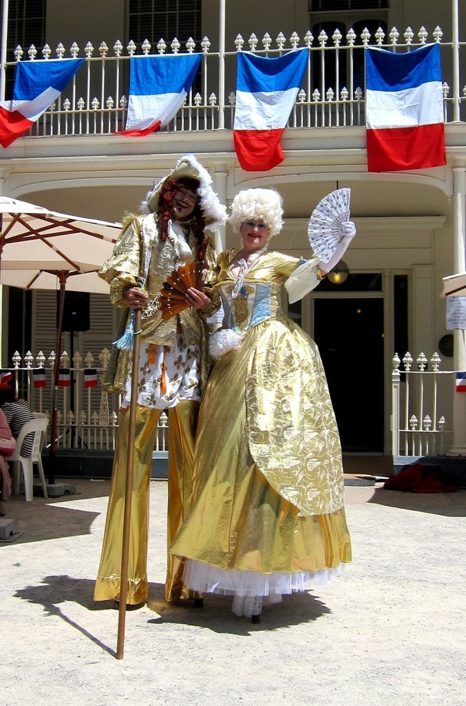 stiltwalkers melbourne, marie antoinette and louis v, french court