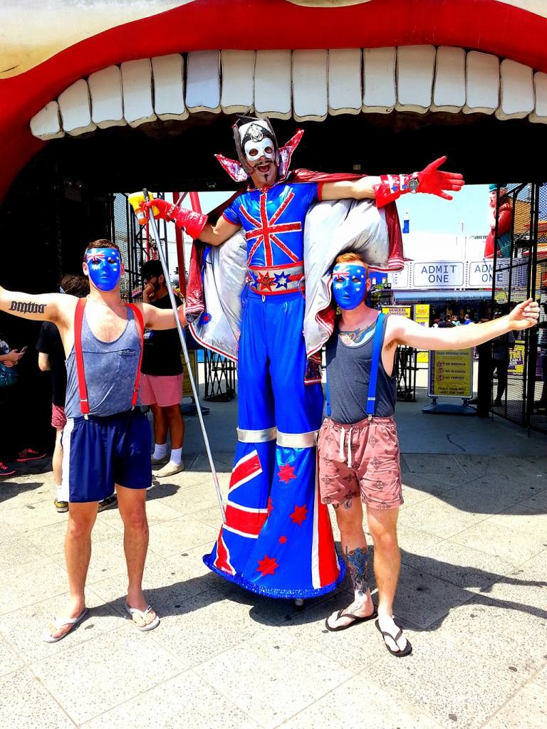 Stilt Walkers Melbourne, Captain Australia